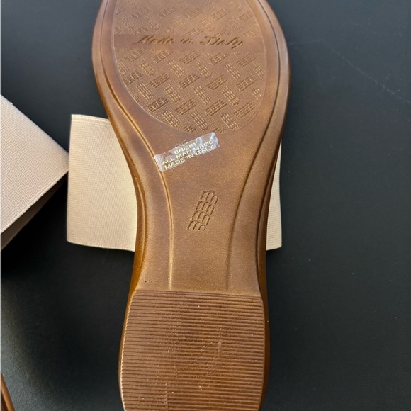 Italian Shoemakers Thong Sandals Brown/Tan Woman 8 - Picture 11 of 12